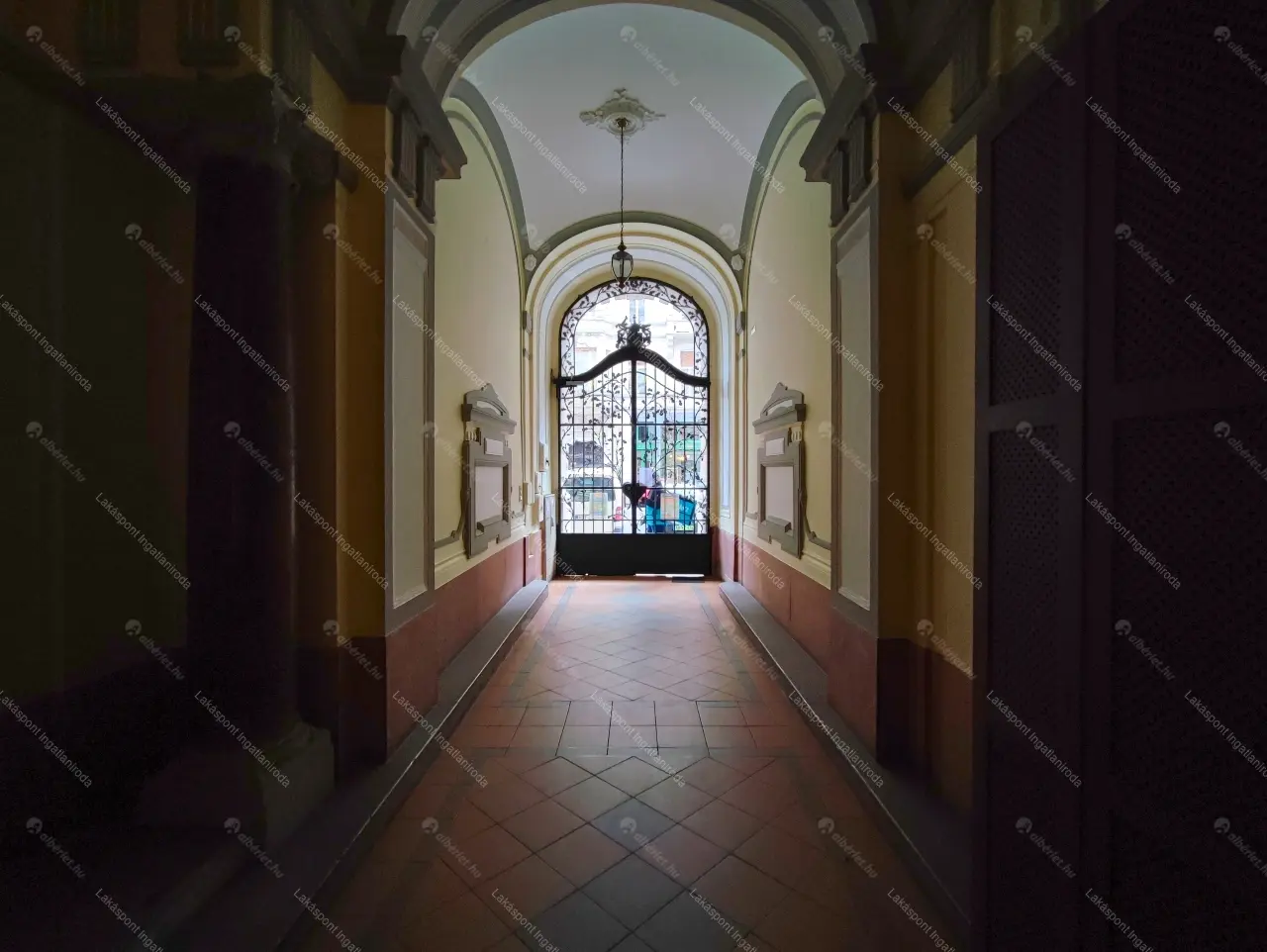 Kiadó albérlet 767000 Ft/hó áron: Budapest, V. kerület  Aulich utca. Mérete: 80 nm, 2 szobás | Alberlet.hu - 6665711