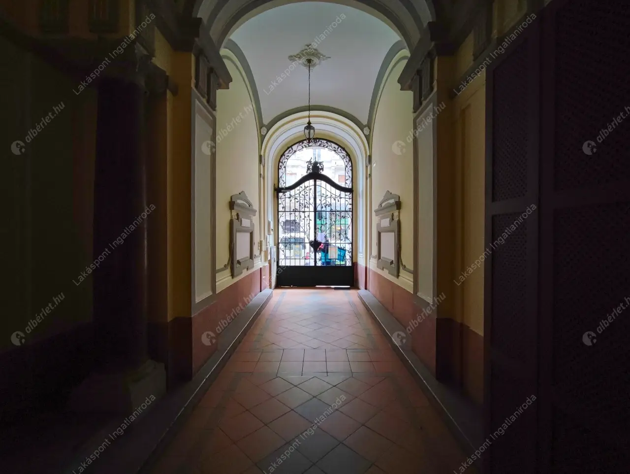 Kiadó albérlet 770000 Ft/hó áron: Budapest, V. kerület  Aulich utca. Mérete: 80 nm, 3 szobás | Alberlet.hu - 6458020