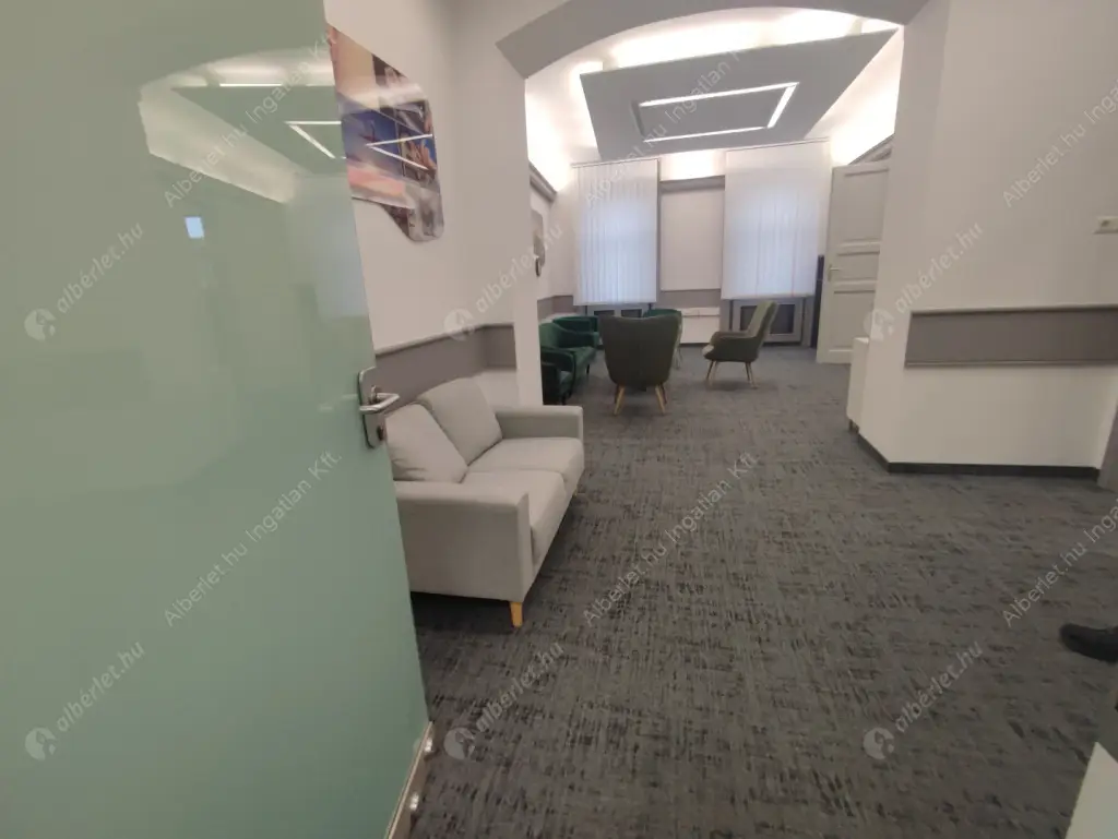 Kiadó albérlet 718000 Ft/hó áron: Budapest, V. kerület  Bajcsy-Zsilinszky út. Mérete: 113 nm, 3 szobás | Alberlet.hu - 6613191
