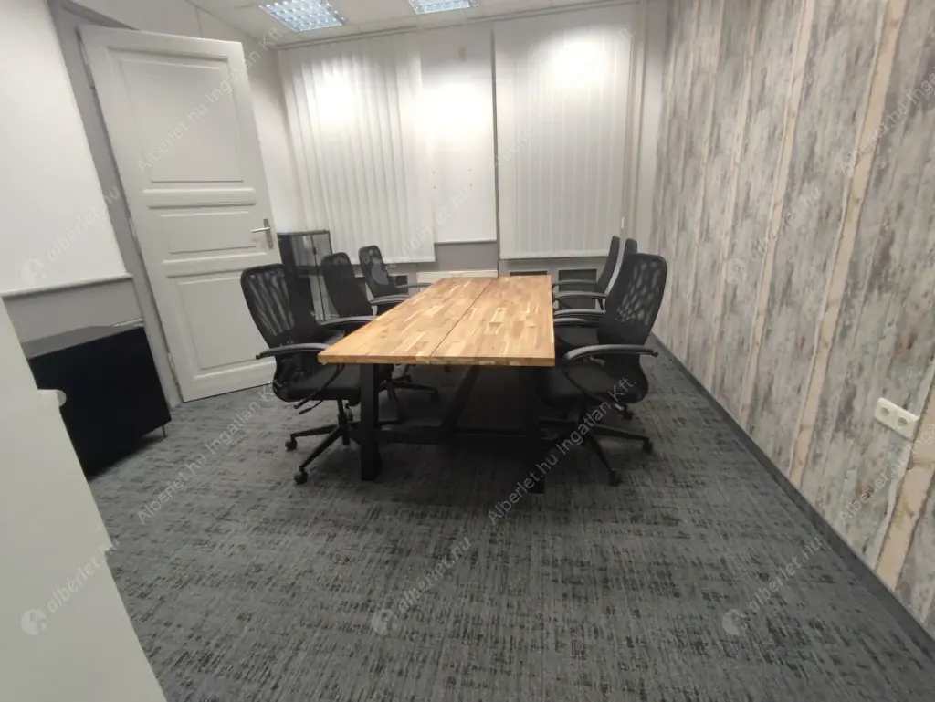 Kiadó albérlet 718000 Ft/hó áron: Budapest, V. kerület  Bajcsy-Zsilinszky út. Mérete: 113 nm, 3 szobás | Alberlet.hu - 6613192