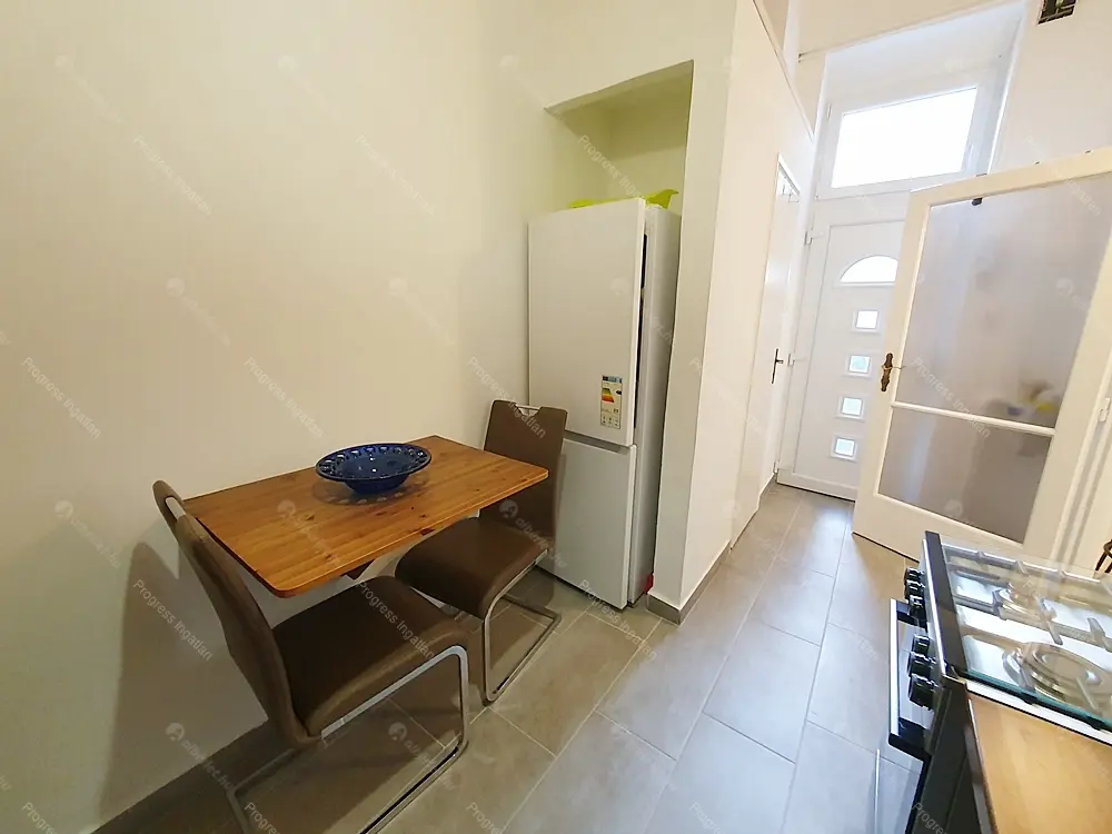 Kiadó albérlet 210000 Ft/hó áron: Budapest, V. kerület  Bajcsy-Zsilinszky út. Mérete: 34 nm, 1 szobás | Alberlet.hu - 6680149