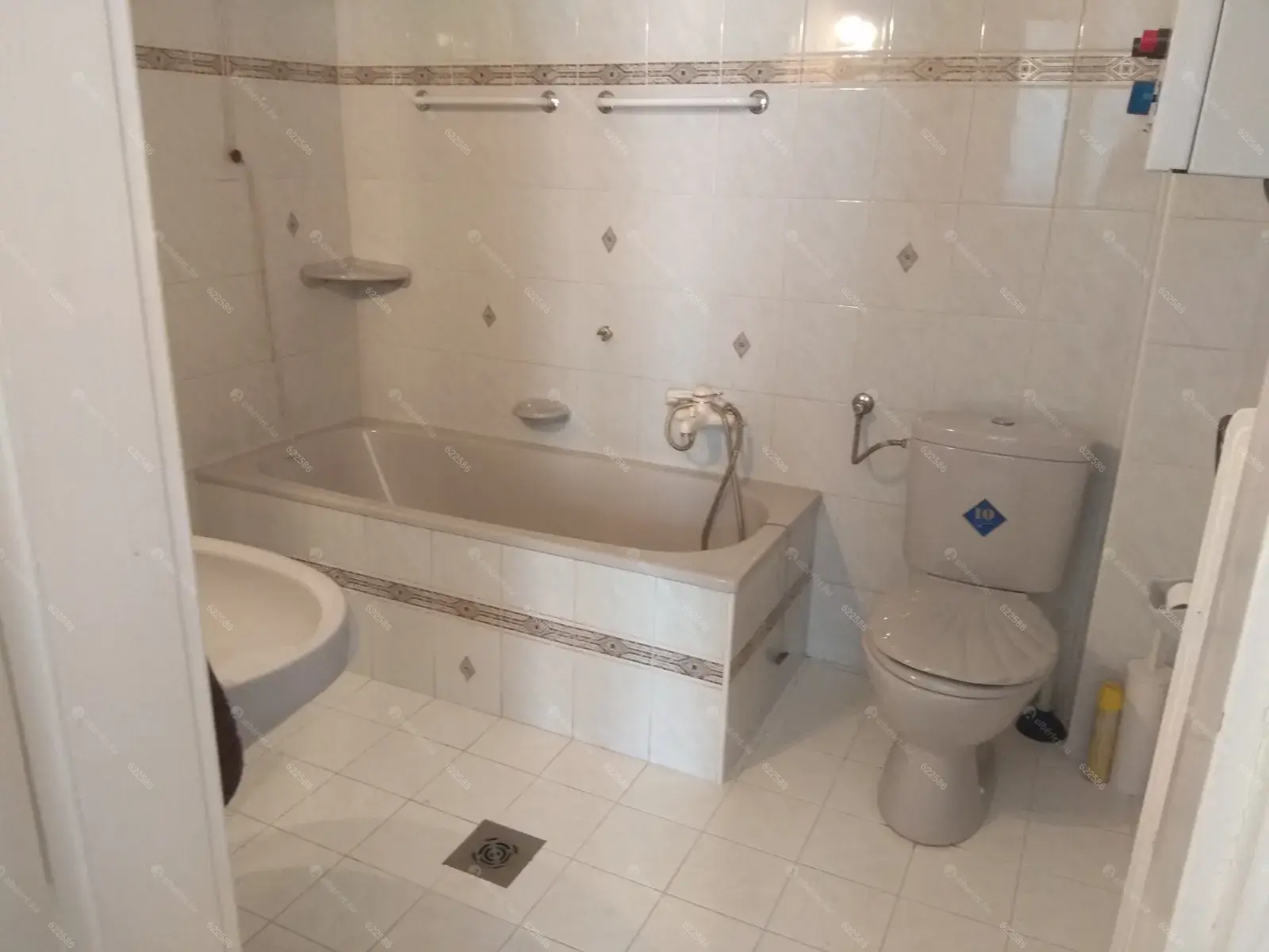 Kiadó albérlet 295000 Ft/hó áron: Budapest, V. kerület  Bajcsy-Zsilinszky út. Mérete: 86 nm, 2 szobás | Alberlet.hu - 6642875