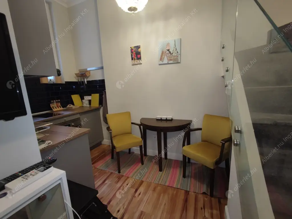 Kiadó albérlet 220000 Ft/hó áron: Budapest, V. kerület  Balassi Bálint utca. Mérete: 26 nm, 1 szobás | Alberlet.hu - 6605950