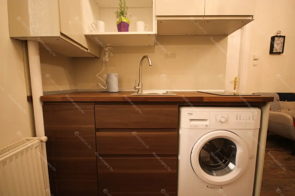 Kiadó albérlet 265000 Ft/hó áron: Budapest, V. kerület  Balassi Bálint utca. Mérete: 35 nm, 1 szobás | Alberlet.hu - 6703899