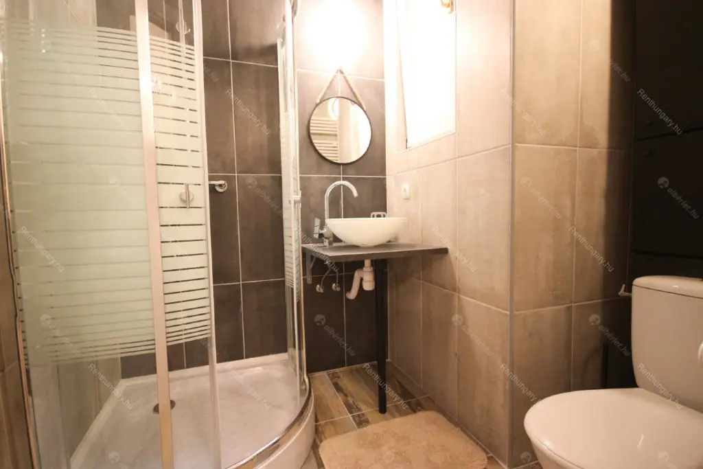 Kiadó albérlet 265000 Ft/hó áron: Budapest, V. kerület  Balassi Bálint utca. Mérete: 35 nm, 1 szobás | Alberlet.hu - 6703904