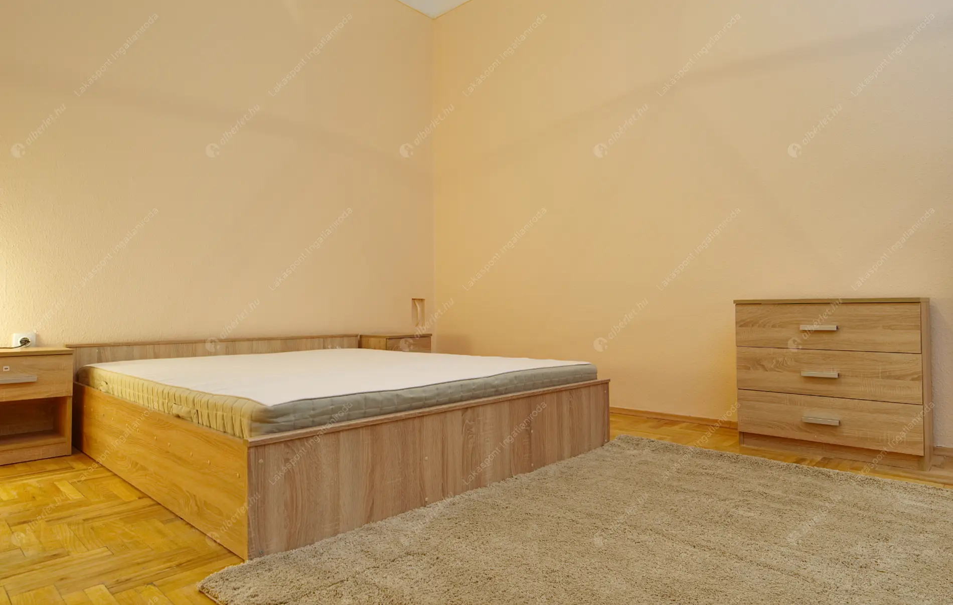 Kiadó albérlet 248000 Ft/hó áron: Budapest, V. kerület  Balassi Bálint utca. Mérete: 42 nm, 2 szobás | Alberlet.hu - 6638026