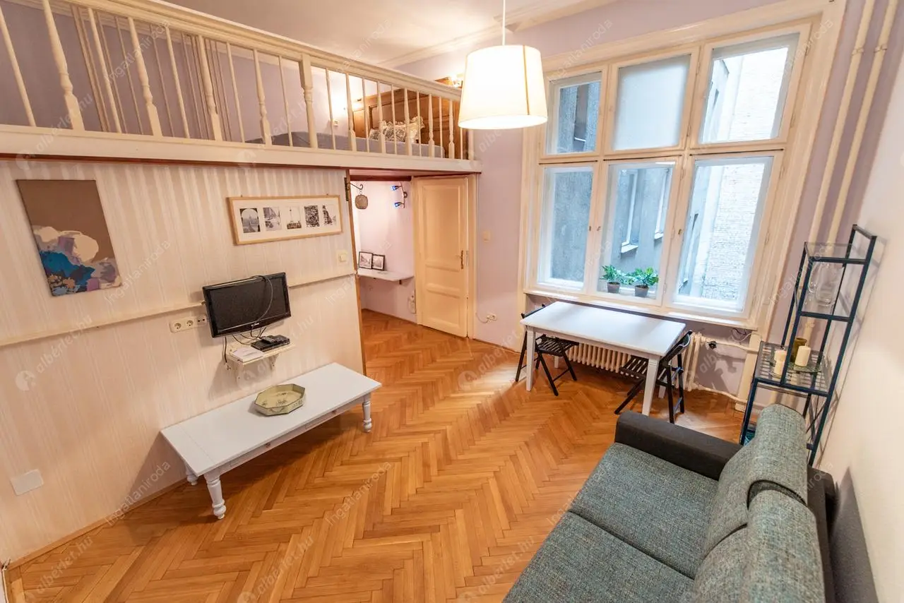 Kiadó albérlet 250000 Ft/hó áron: Budapest, V. kerület  Balassi Bálint utca. Mérete: 47 nm, 1 szobás | Alberlet.hu - 5699620