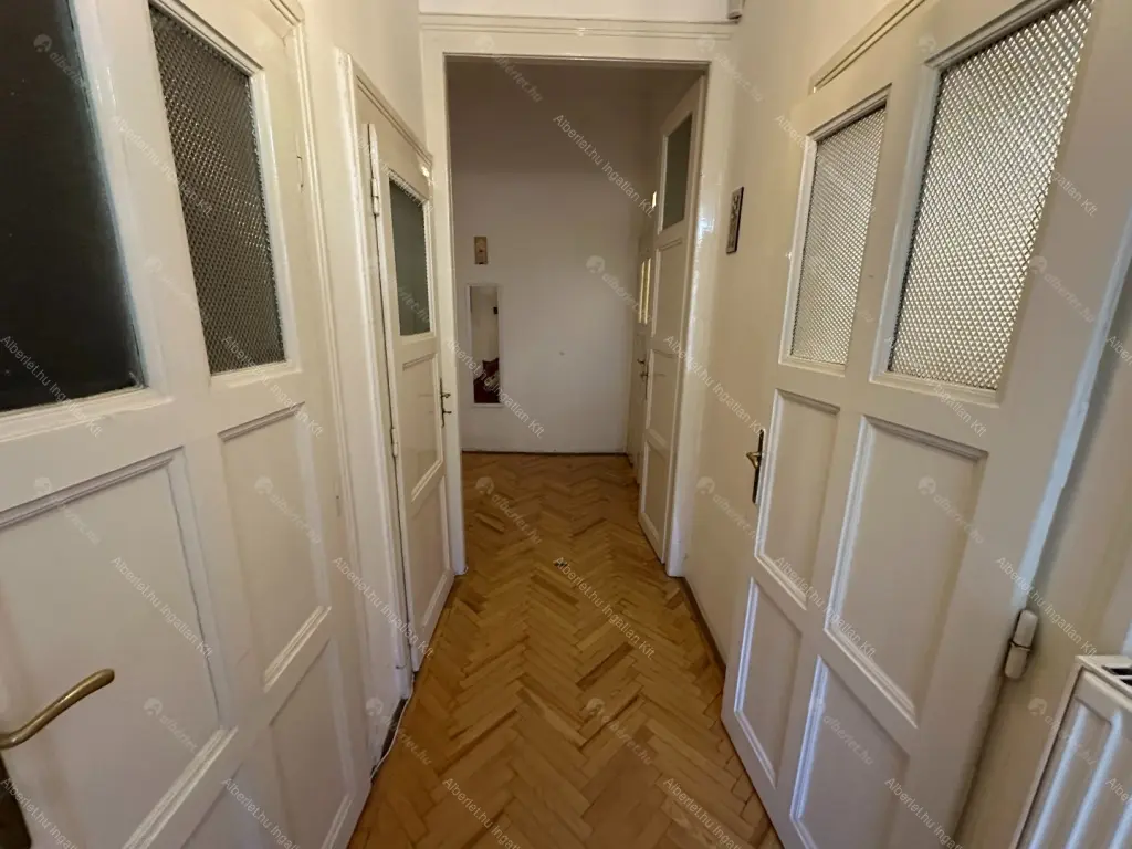 Kiadó albérlet 350000 Ft/hó áron: Budapest, V. kerület  Balassi Bálint utca. Mérete: 77 nm, 2 szobás | Alberlet.hu - 6702241