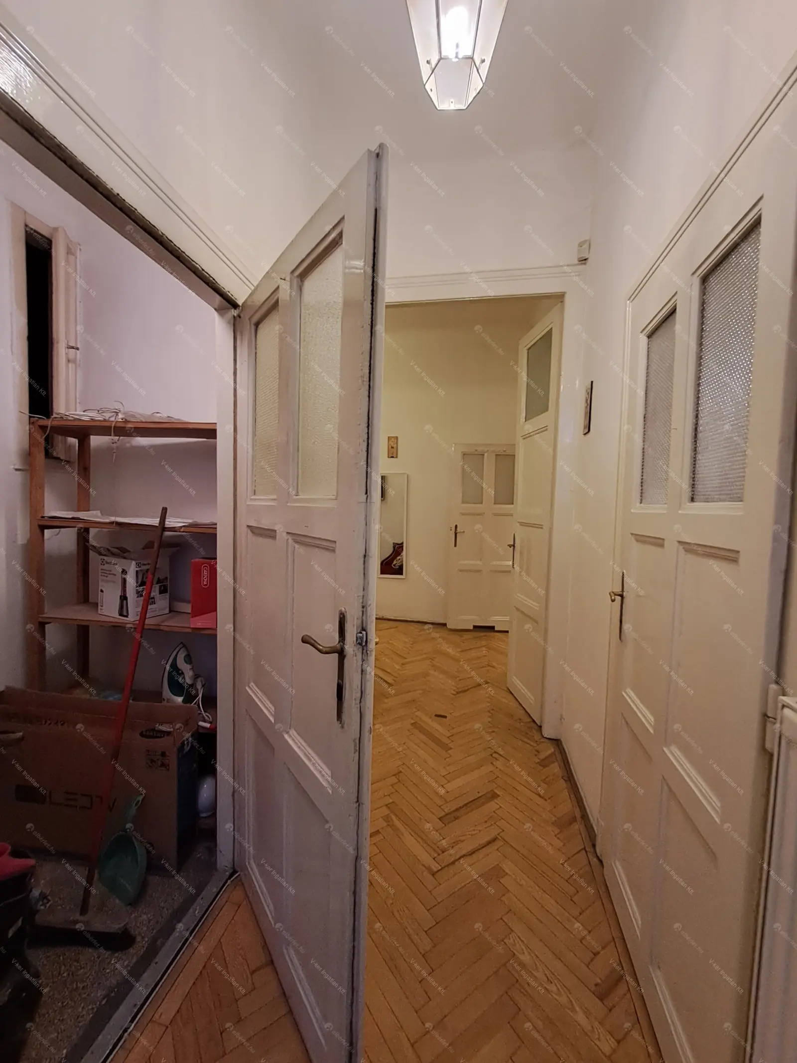 Kiadó albérlet 350000 Ft/hó áron: Budapest, V. kerület  Balassi Bálint utca. Mérete: 77 nm, 2 szobás | Alberlet.hu - 6705328