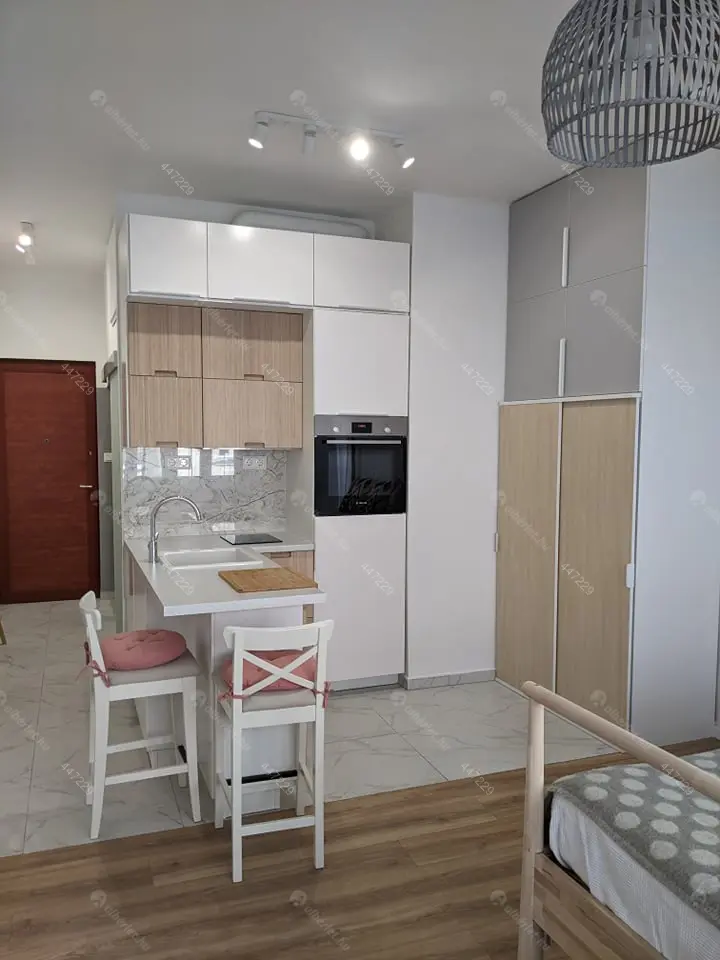 Kiadó albérlet 250000 Ft/hó áron: Budapest, V. kerület  Balaton utca. Mérete: 30 nm, 1 szobás | Alberlet.hu - 5611955