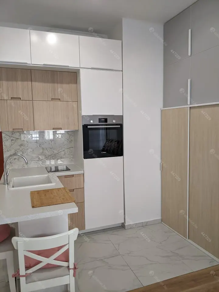 Kiadó albérlet 250000 Ft/hó áron: Budapest, V. kerület  Balaton utca. Mérete: 30 nm, 1 szobás | Alberlet.hu - 5611962