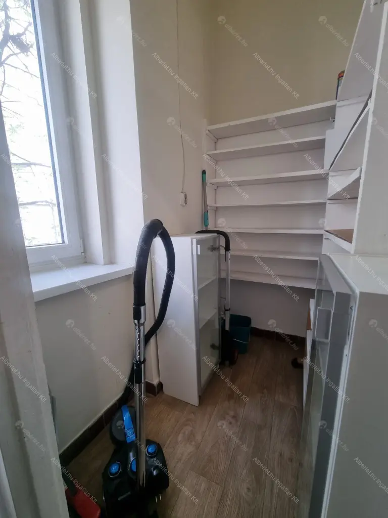 Kiadó albérlet 290000 Ft/hó áron: Budapest, V. kerület  Balaton utca. Mérete: 62 nm, 2 szobás | Alberlet.hu - 6691920