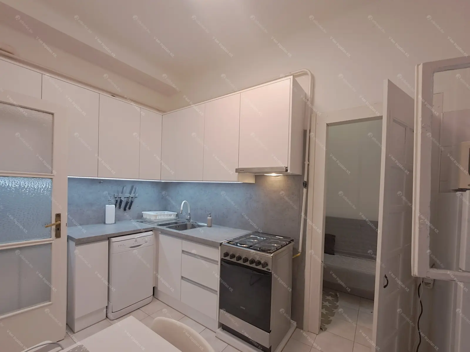 Kiadó albérlet 321000 Ft/hó áron: Budapest, V. kerület  Bástya utca. Mérete: 86 nm, 2 szobás | Alberlet.hu - 6648781