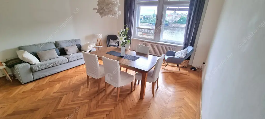 Kiadó albérlet 575000 Ft/hó áron: Budapest, V. kerület  Belgrád rakpart. Mérete: 100 nm, 3 szobás | Alberlet.hu - 6517258