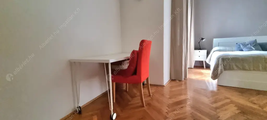 Kiadó albérlet 575000 Ft/hó áron: Budapest, V. kerület  Belgrád rakpart. Mérete: 100 nm, 3 szobás | Alberlet.hu - 6517268