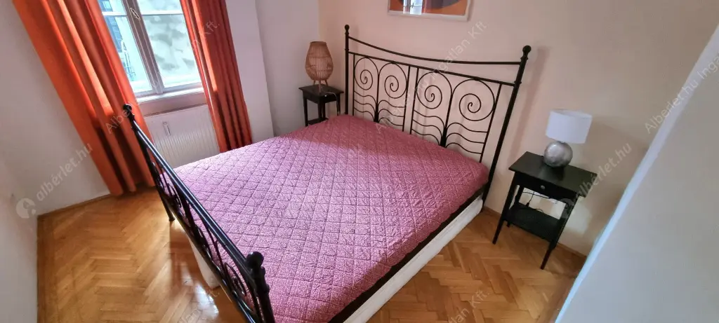 Kiadó albérlet 575000 Ft/hó áron: Budapest, V. kerület  Belgrád rakpart. Mérete: 100 nm, 3 szobás | Alberlet.hu - 6517275