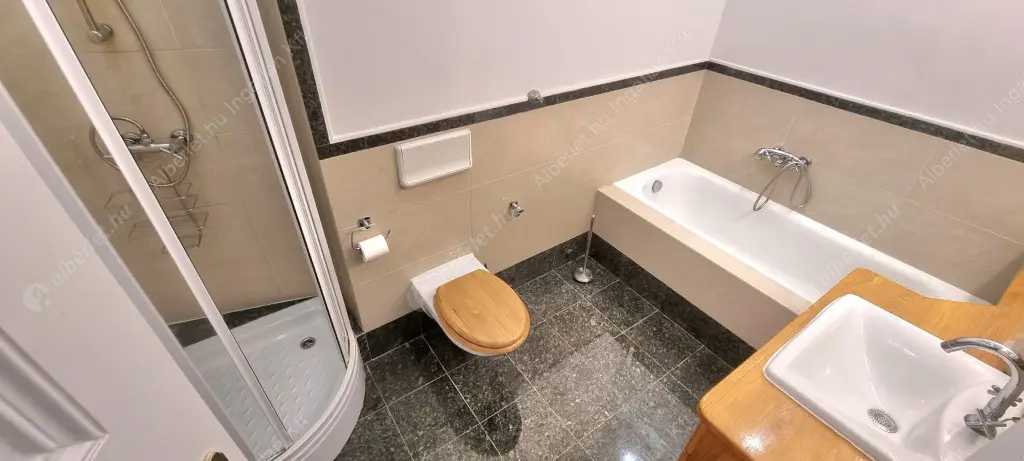 Kiadó albérlet 539000 Ft/hó áron: Budapest, V. kerület  Belgrád rakpart. Mérete: 100 nm, 3 szobás | Alberlet.hu - 6615676