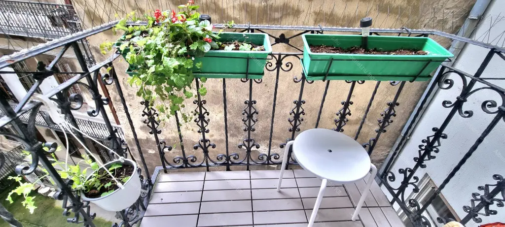 Kiadó albérlet 539000 Ft/hó áron: Budapest, V. kerület  Belgrád rakpart. Mérete: 100 nm, 3 szobás | Alberlet.hu - 6678778