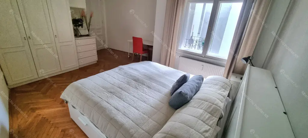 Kiadó albérlet 539000 Ft/hó áron: Budapest, V. kerület  Belgrád rakpart. Mérete: 100 nm, 3 szobás | Alberlet.hu - 6678783