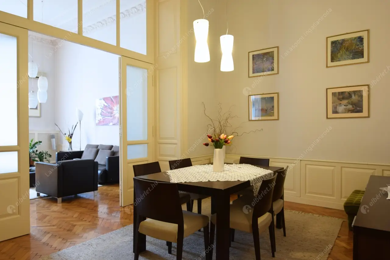 Kiadó albérlet 1150000 Ft/hó áron: Budapest, V. kerület  Belgrád rakpart. Mérete: 165 nm, 3 szobás | Alberlet.hu - 6544150