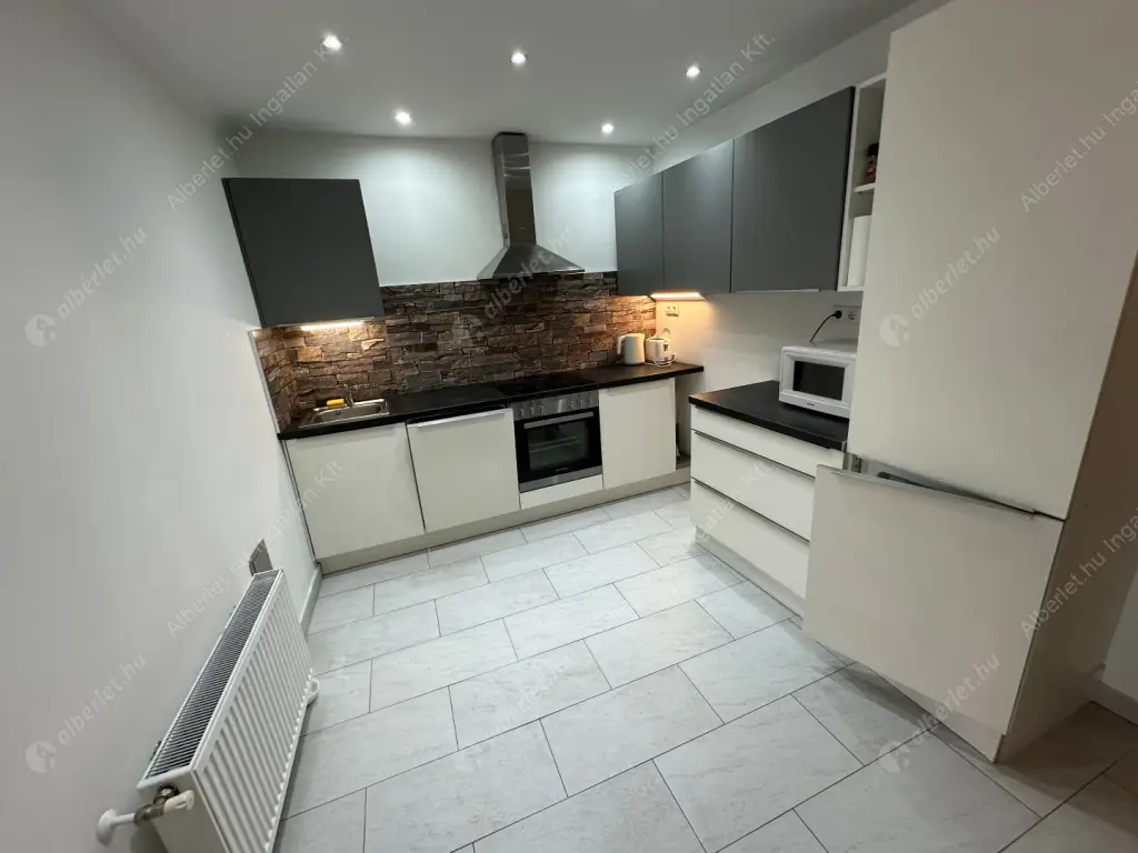 Kiadó albérlet 616000 Ft/hó áron: Budapest, V. kerület  Belgrád rakpart. Mérete: 59 nm, 1 szobás | Alberlet.hu - 6615295