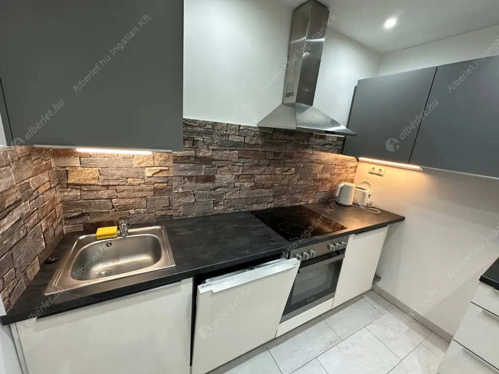 Kiadó albérlet 616000 Ft/hó áron: Budapest, V. kerület  Belgrád rakpart. Mérete: 59 nm, 1 szobás | Alberlet.hu - 6615296