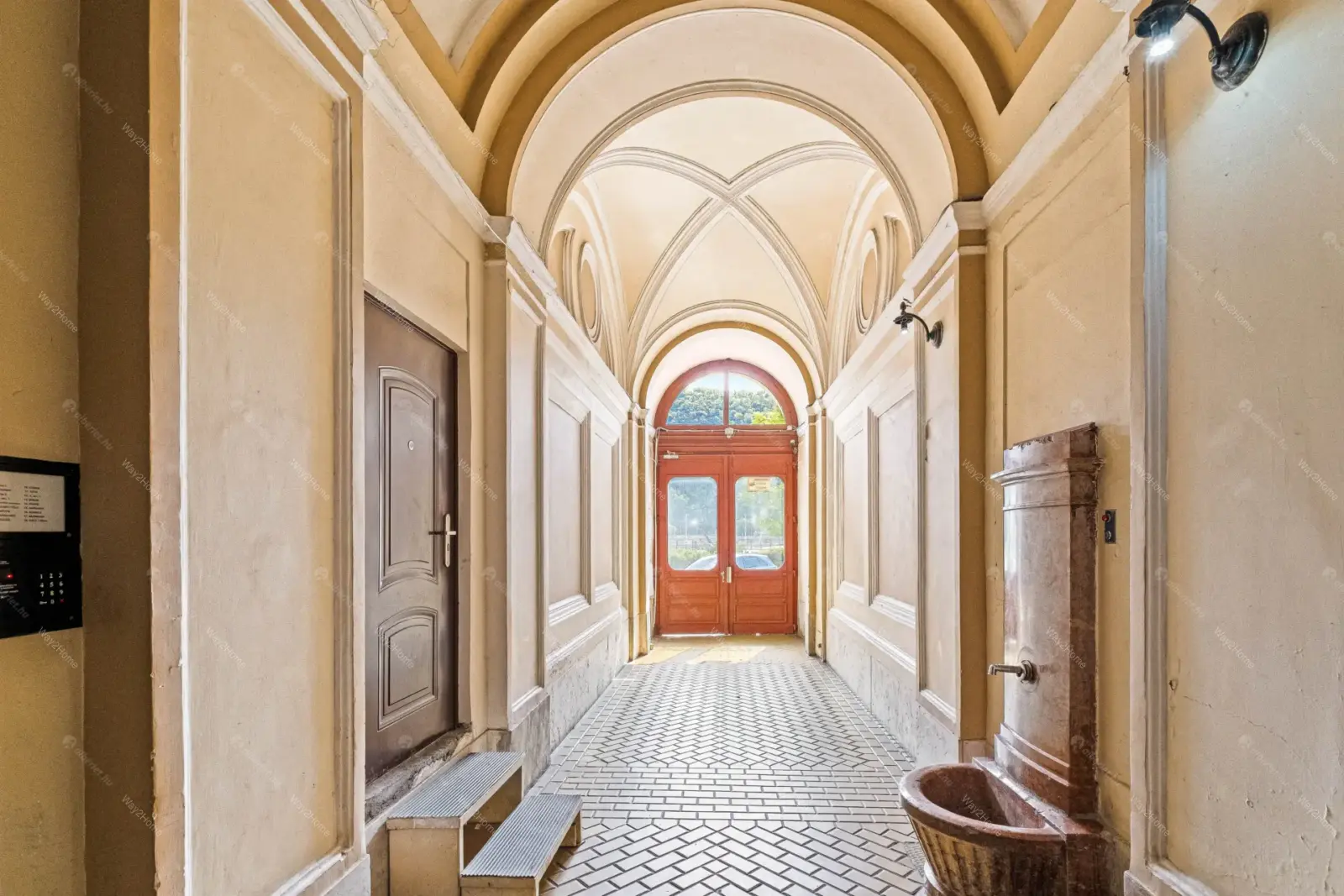 Kiadó albérlet 290000 Ft/hó áron: Budapest, V. kerület  Belgrád rakpart. Mérete: 64 nm, 2 szobás | Alberlet.hu - 6698924