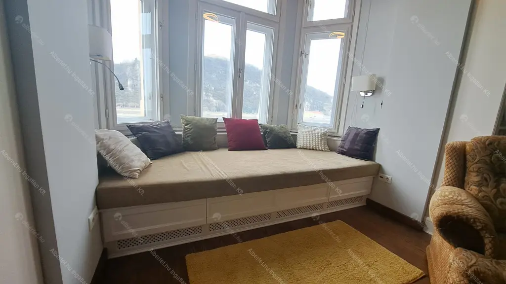 Kiadó albérlet 491000 Ft/hó áron: Budapest, V. kerület  Belgrád rakpart. Mérete: 72 nm, 2 szobás | Alberlet.hu - 6680546