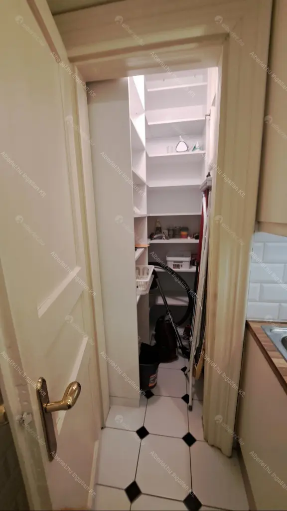 Kiadó albérlet 491000 Ft/hó áron: Budapest, V. kerület  Belgrád rakpart. Mérete: 72 nm, 2 szobás | Alberlet.hu - 6680555