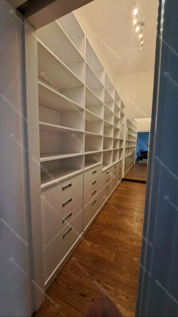 Kiadó albérlet 456000 Ft/hó áron: Budapest, V. kerület  Belgrád rakpart. Mérete: 72 nm, 2 szobás | Alberlet.hu - 6709602