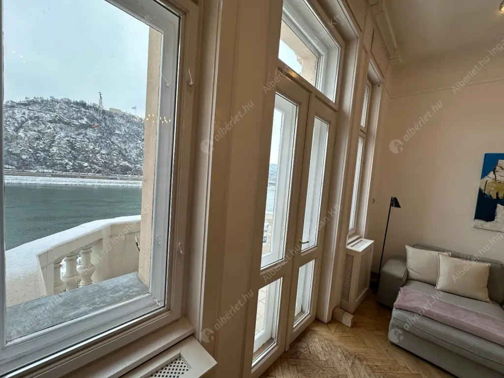 Kiadó albérlet 765000 Ft/hó áron: Budapest, V. kerület  Belgrád rakpart. Mérete: 83 nm, 2 szobás | Alberlet.hu - 6614879