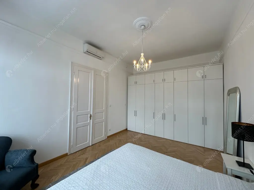 Kiadó albérlet 765000 Ft/hó áron: Budapest, V. kerület  Belgrád rakpart. Mérete: 83 nm, 2 szobás | Alberlet.hu - 6614886
