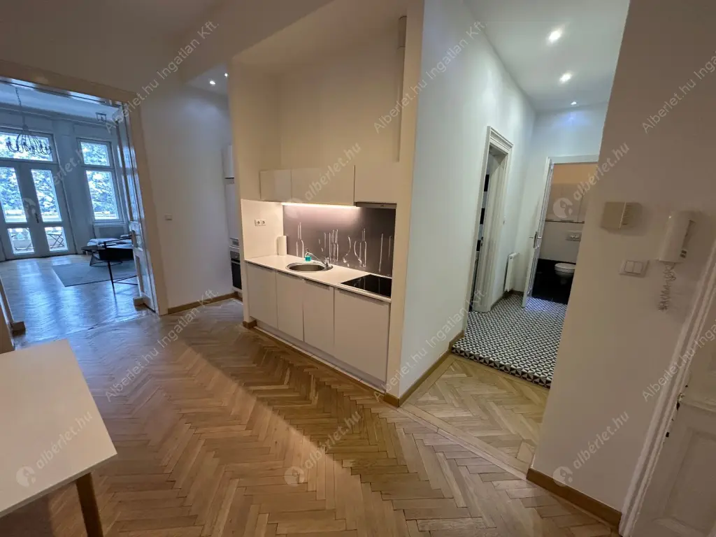 Kiadó albérlet 765000 Ft/hó áron: Budapest, V. kerület  Belgrád rakpart. Mérete: 83 nm, 2 szobás | Alberlet.hu - 6614889