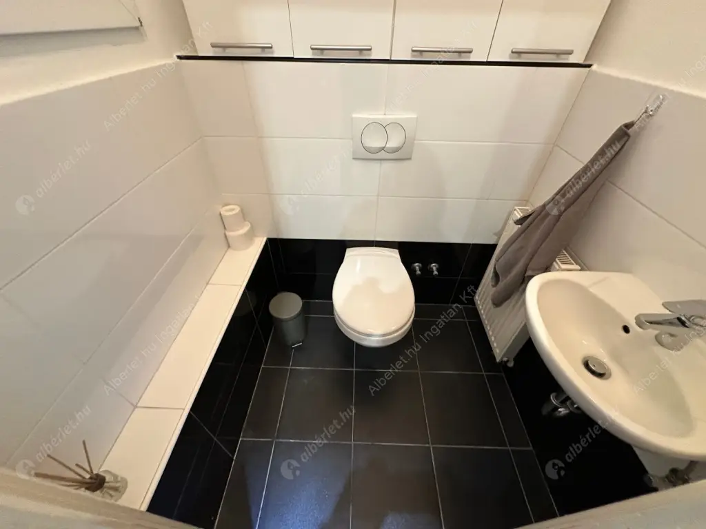 Kiadó albérlet 765000 Ft/hó áron: Budapest, V. kerület  Belgrád rakpart. Mérete: 83 nm, 2 szobás | Alberlet.hu - 6614894