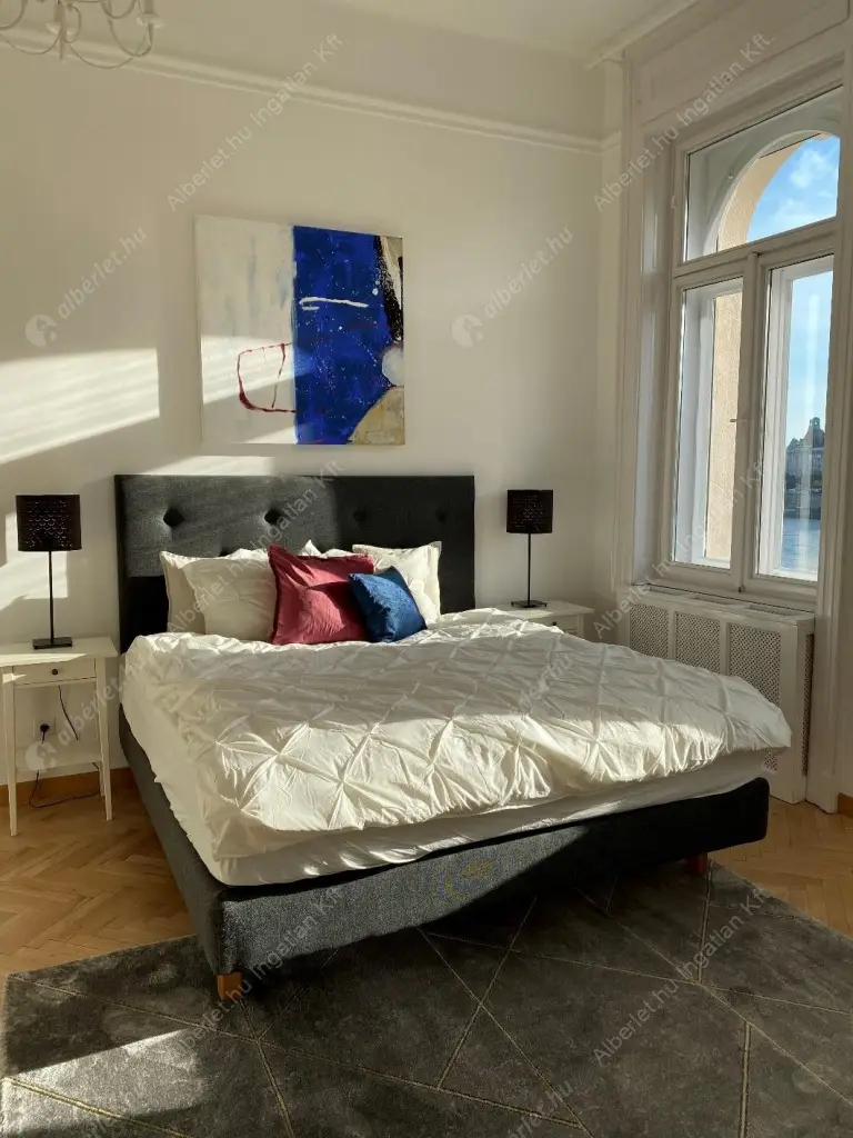 Kiadó albérlet 765000 Ft/hó áron: Budapest, V. kerület  Belgrád rakpart. Mérete: 83 nm, 2 szobás | Alberlet.hu - 6614904