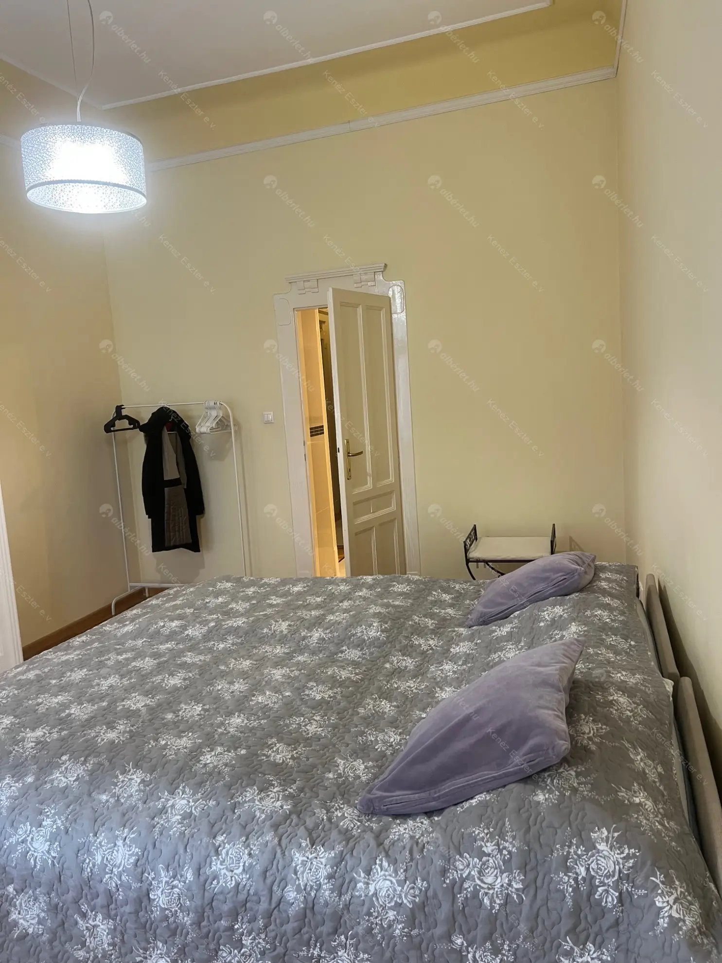 Kiadó albérlet 458000 Ft/hó áron: Budapest, V. kerület  Belgrád rakpart. Mérete: 86 nm, 2 szobás | Alberlet.hu - 6592107