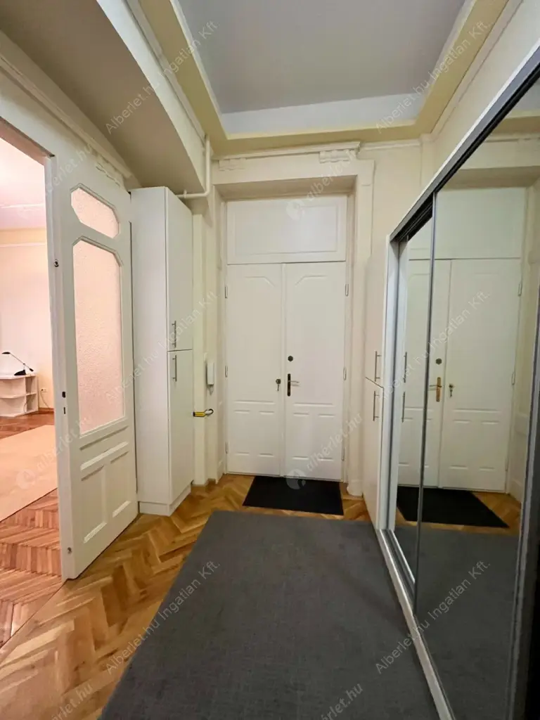 Kiadó albérlet 386000 Ft/hó áron: Budapest, V. kerület  Belgrád rakpart. Mérete: 86 nm, 2 szobás | Alberlet.hu - 6629453