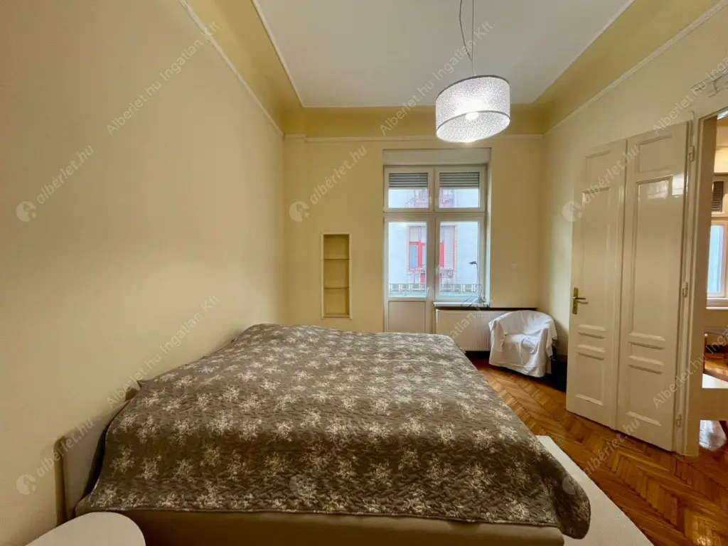 Kiadó albérlet 386000 Ft/hó áron: Budapest, V. kerület  Belgrád rakpart. Mérete: 86 nm, 2 szobás | Alberlet.hu - 6629460
