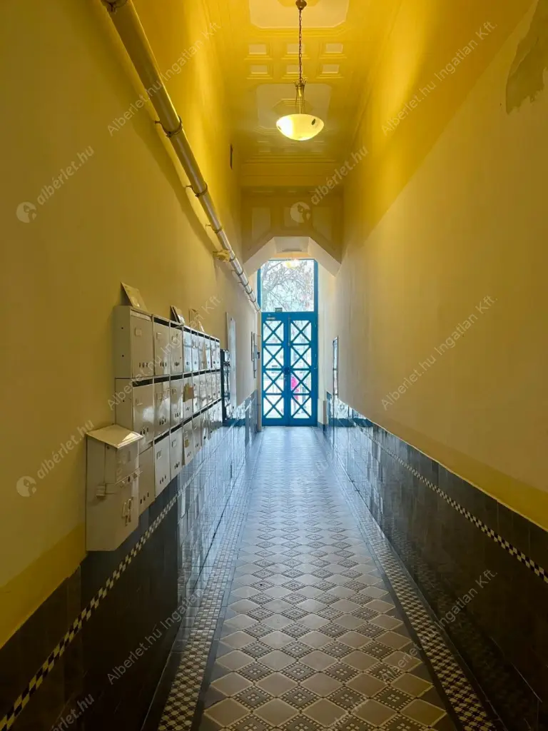 Kiadó albérlet 386000 Ft/hó áron: Budapest, V. kerület  Belgrád rakpart. Mérete: 86 nm, 2 szobás | Alberlet.hu - 6637529