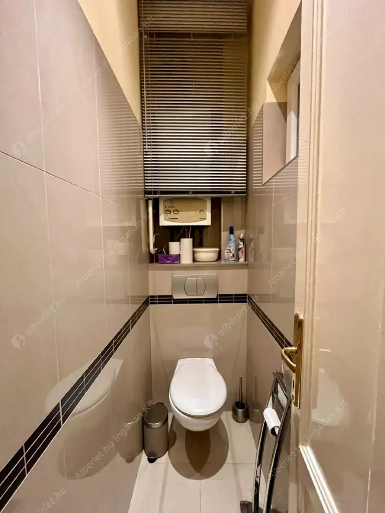 Kiadó albérlet 386000 Ft/hó áron: Budapest, V. kerület  Belgrád rakpart. Mérete: 86 nm, 2 szobás | Alberlet.hu - 6637531