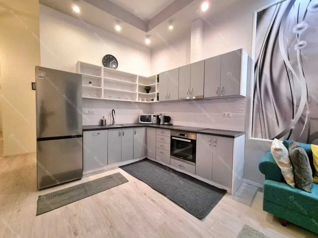 Kiadó albérlet 500000 Ft/hó áron: Budapest, V. kerület  Belgrád rakpart. Mérete: 90 nm, 3 szobás | Alberlet.hu - 6675135