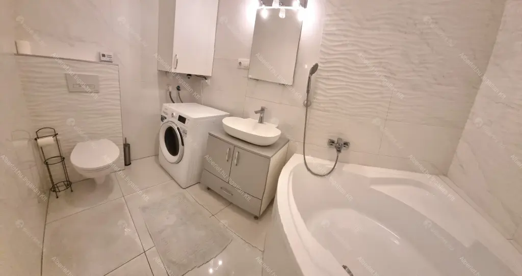 Kiadó albérlet 499000 Ft/hó áron: Budapest, V. kerület  Belgrád rakpart. Mérete: 90 nm, 3 szobás | Alberlet.hu - 6675509