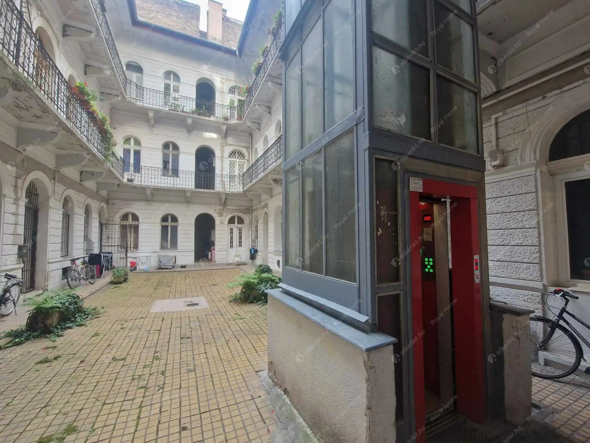 Kiadó albérlet 180000 Ft/hó áron: Budapest, V. kerület  Bihari János utca. Mérete: 34 nm, 2 szobás | Alberlet.hu - 6044869