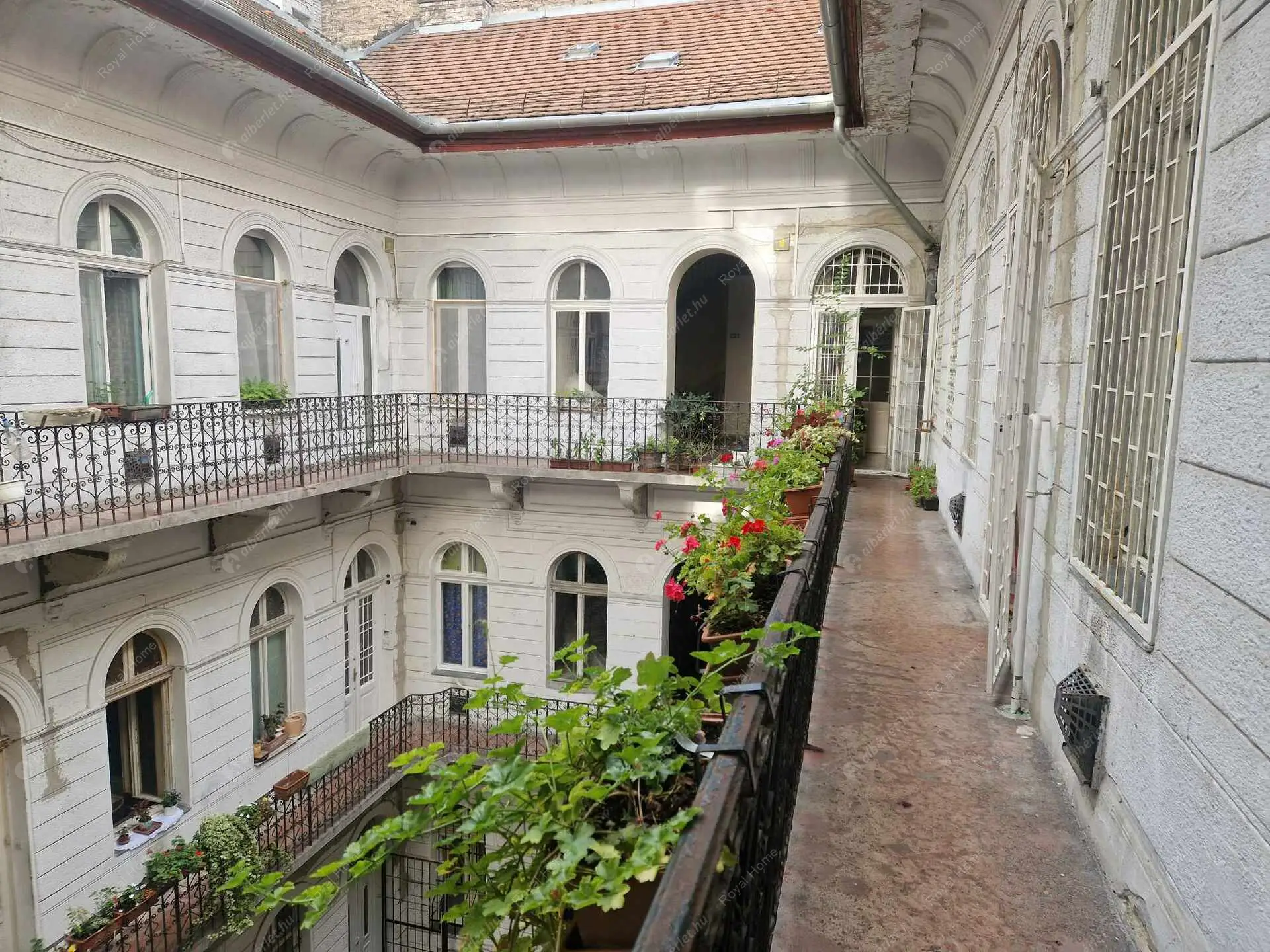 Kiadó albérlet 180000 Ft/hó áron: Budapest, V. kerület  Bihari János utca. Mérete: 34 nm, 2 szobás | Alberlet.hu - 6044870