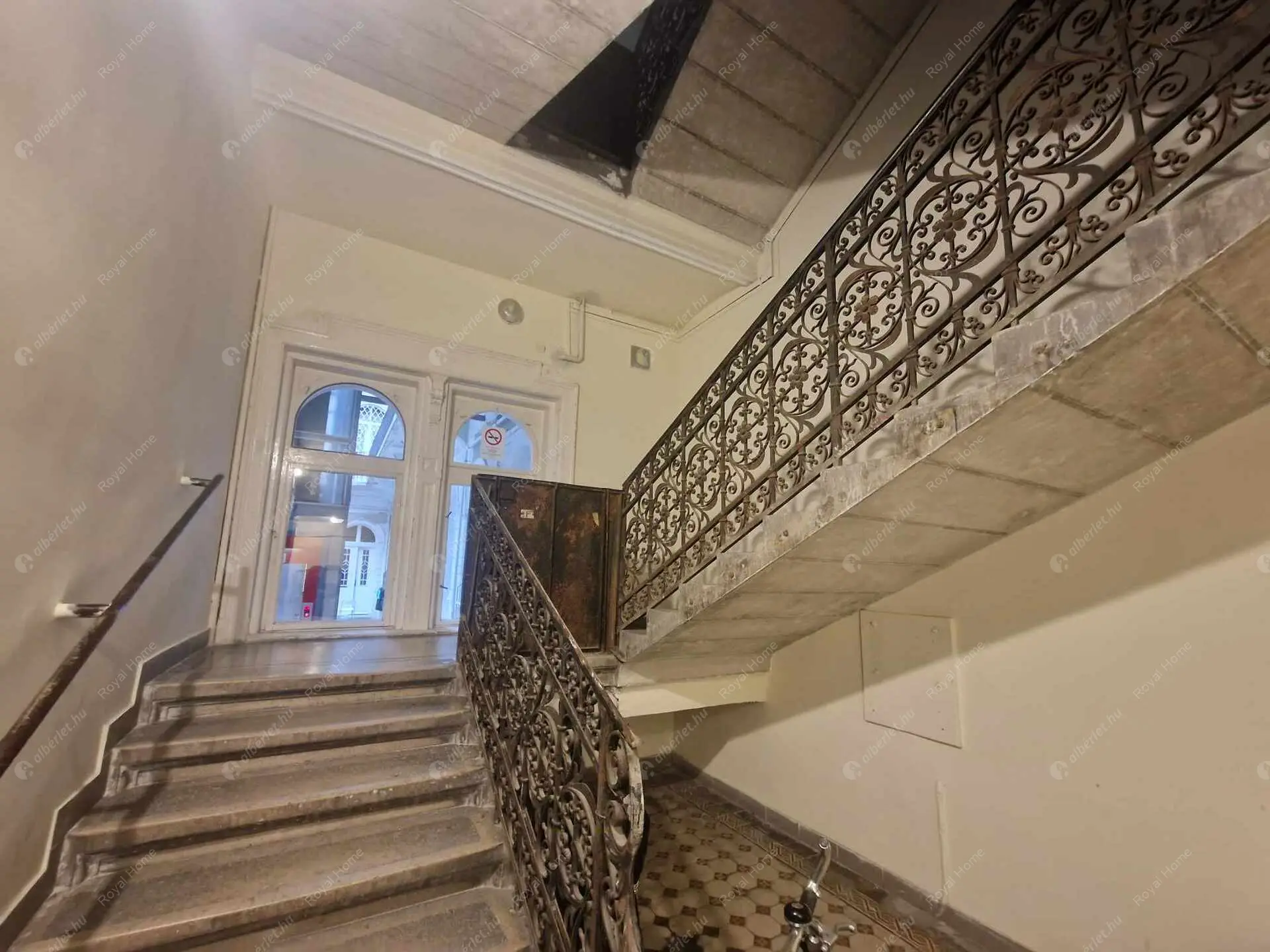 Kiadó albérlet 180000 Ft/hó áron: Budapest, V. kerület  Bihari János utca. Mérete: 34 nm, 2 szobás | Alberlet.hu - 6044871