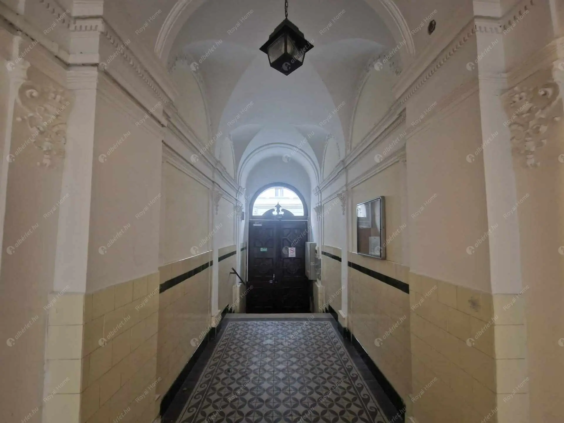 Kiadó albérlet 180000 Ft/hó áron: Budapest, V. kerület  Bihari János utca. Mérete: 34 nm, 2 szobás | Alberlet.hu - 6044872