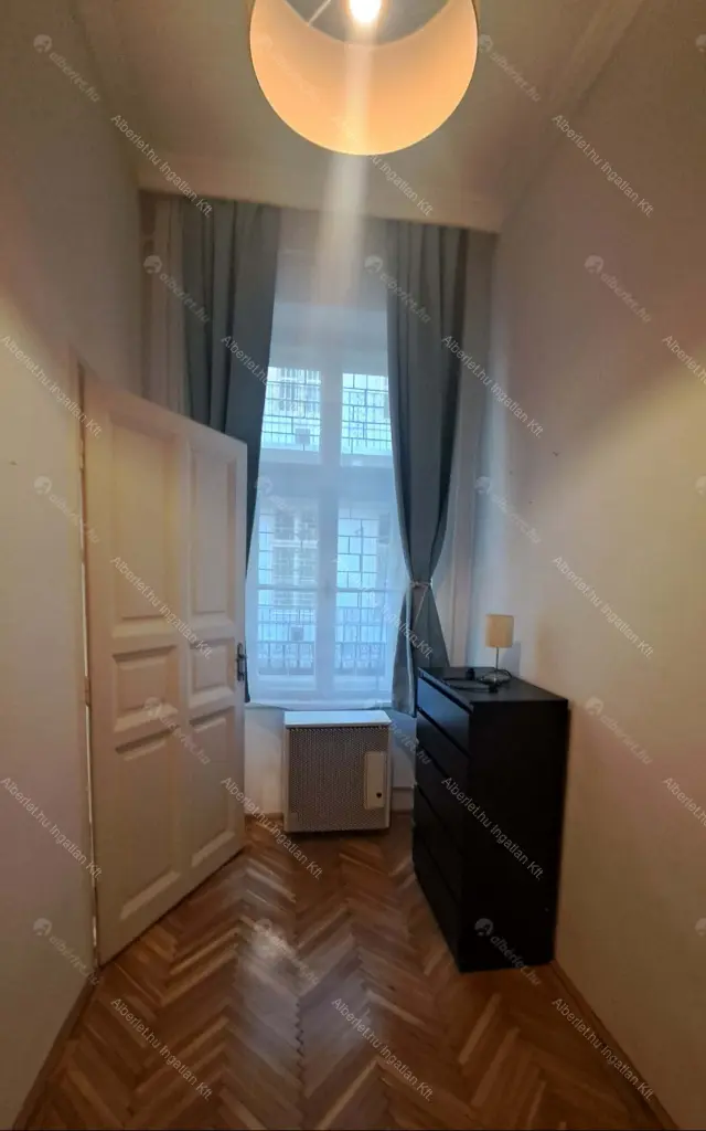 Kiadó albérlet 230000 Ft/hó áron: Budapest, V. kerület  Bihari János utca. Mérete: 39 nm, 1 szobás | Alberlet.hu - 6688540