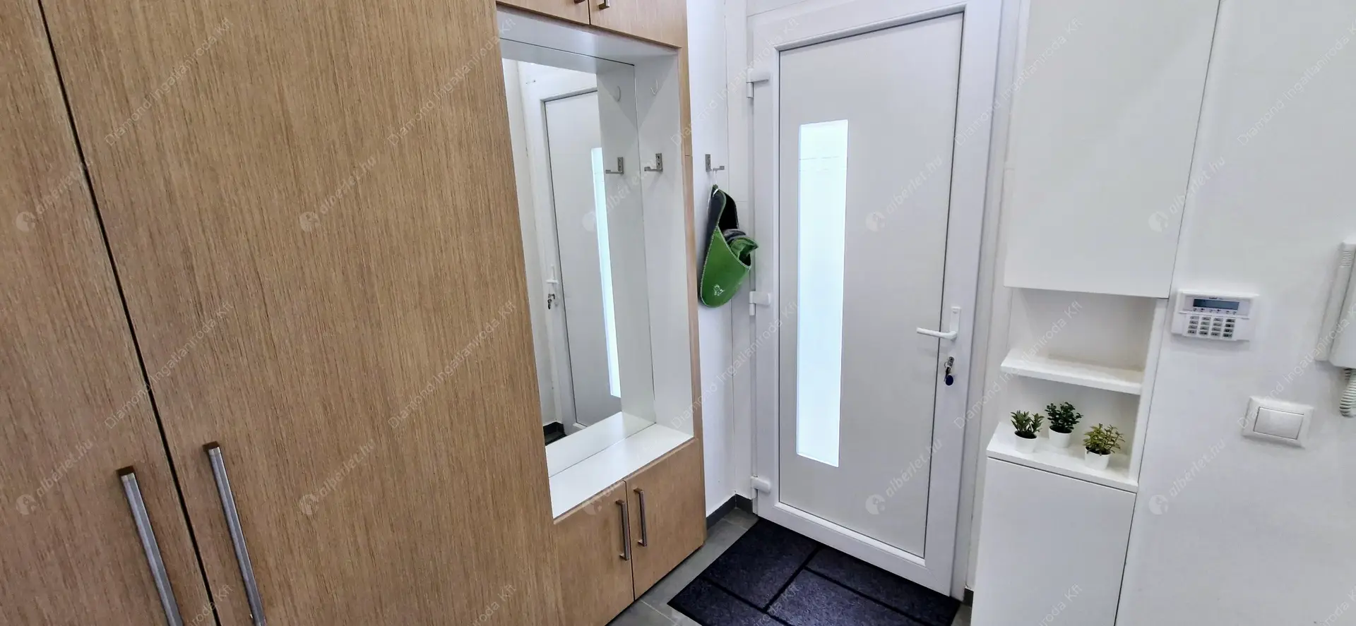 Kiadó albérlet 330000 Ft/hó áron: Budapest, V. kerület  Bihari János utca. Mérete: 40 nm, 2 szobás | Alberlet.hu - 6496305