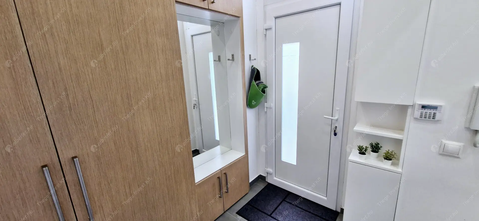 Kiadó albérlet 295000 Ft/hó áron: Budapest, V. kerület  Bihari János utca. Mérete: 40 nm, 2 szobás | Alberlet.hu - 6497828