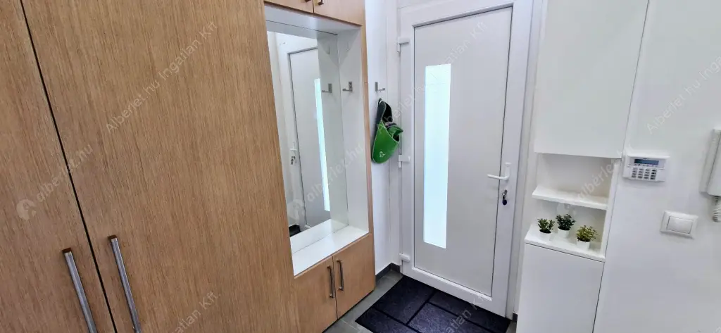 Kiadó albérlet 350000 Ft/hó áron: Budapest, V. kerület  Bihari János utca. Mérete: 40 nm, 2 szobás | Alberlet.hu - 6524803